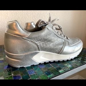 Wanted Silver Metallic Athletic Wedge Joggers